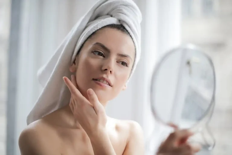 Morning vs. Night Skincare Routine – What’s the Difference?